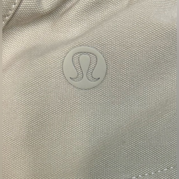 lululemon Cargo Pants | Size 33 - Picture 3 of 4